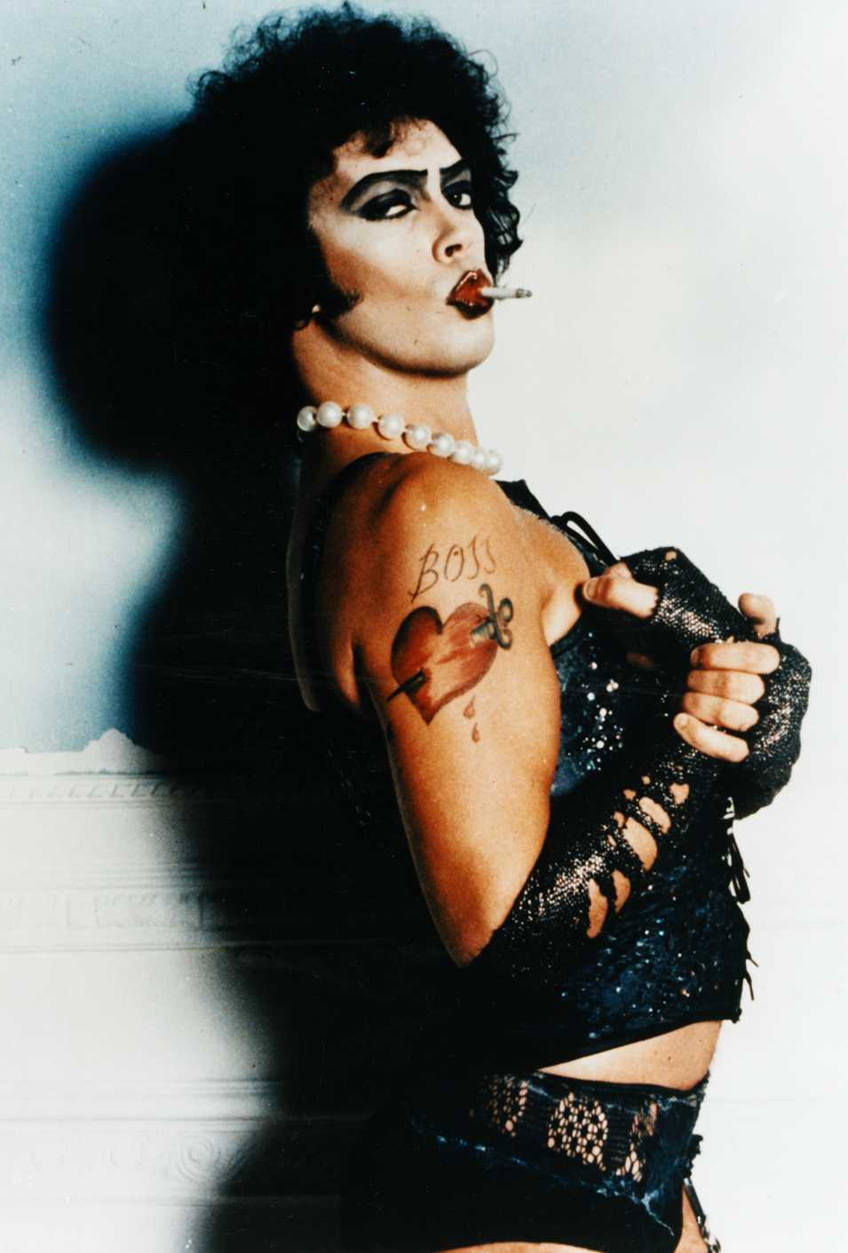 tim-curry-frank-n-furter-in-drag-rocky-horror-picture-show.png